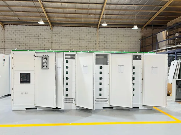 Multi-Bay Form 4B Low Voltage Switchboard